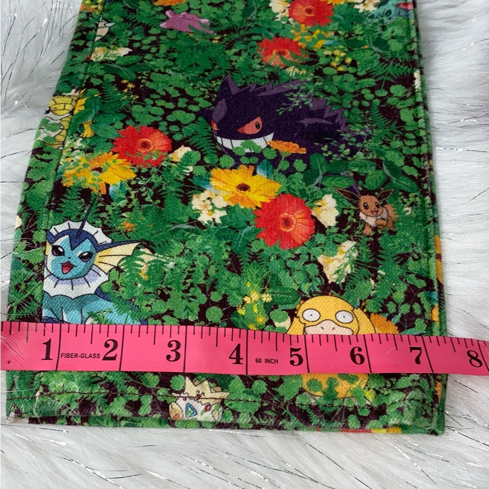 🔥POKéMON LEVI STRAUSS JEANS🔥 - Picture 7 of 15